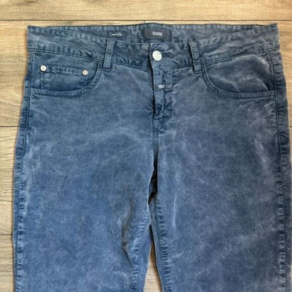 Closed baker pants